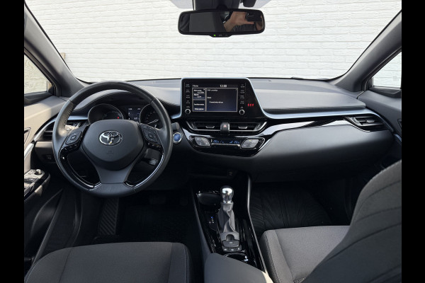 Toyota C-HR 2.0 Hybrid Team D | CarPlay | Camera | ACC | Dodehoek | Keyless | 18 inch
