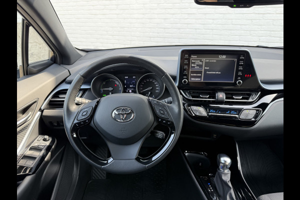 Toyota C-HR 2.0 Hybrid Team D | CarPlay | Camera | ACC | Dodehoek | Keyless | 18 inch