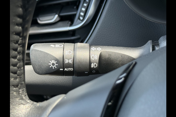 Toyota C-HR 2.0 Hybrid Team D | CarPlay | Camera | ACC | Dodehoek | Keyless | 18 inch