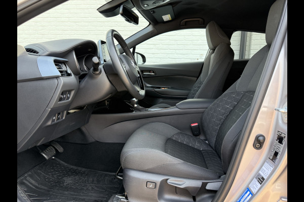 Toyota C-HR 2.0 Hybrid Team D | CarPlay | Camera | ACC | Dodehoek | Keyless | 18 inch