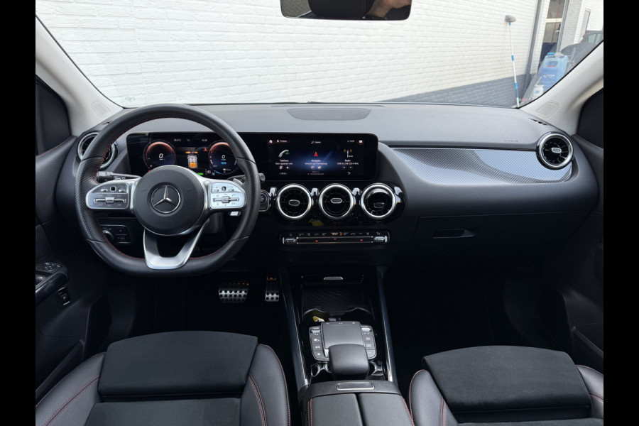 Mercedes-Benz B-Klasse 250 e Business Solution AMG | Trekhaak | Camera | MBUX | DAB+ | LED | 19 inch