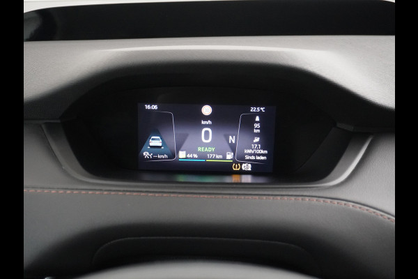 Škoda ENYAQ iV 80 204pk AUT. LEER Camera Adaptive-cruise+Stop/Go Head-Up Display Trekhaak Apple Carplay Android Auto Smartlink Adap.Cruise 21"  Spoorwisselassistent Verkeersborddetectie Sproeiers verwarmd Stoelen v/a verwarmd Grote Accu! Trekhaaksyst elektrisch Wegklapbaar. 1.000KG Trekgewicht! Zeer Compleet €56.000,- nieuw Grootste Actieradius/accu pakket.