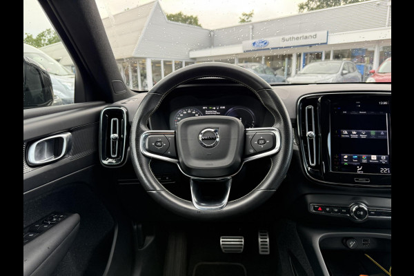 Volvo XC40 1.5 T4 Recharge R-Design 210pk | Parking pack| Draadloos opladen | PHEV | 1.800kg Trekgewicht