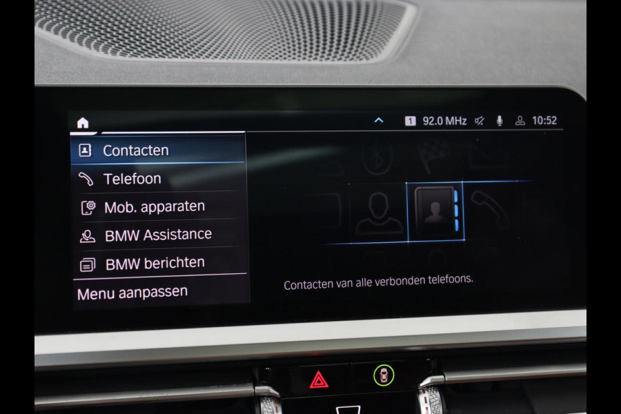 BMW 3-serie 320e Advantage | Panoramadak | Adaptive cruise | LaserLight | Leder | Sportstoelen | Stoelverwarming | Camera | Carplay | Live Cockpit | Sfeerverlichting | Navigatie | Keyless | PHEV | Plug In