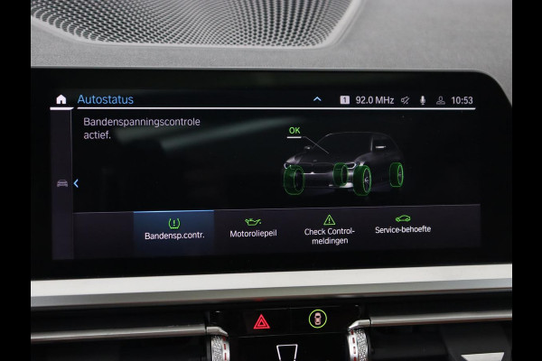 BMW 3-serie 320e Advantage | Panoramadak | Adaptive cruise | LaserLight | Leder | Sportstoelen | Stoelverwarming | Camera | Carplay | Live Cockpit | Sfeerverlichting | Navigatie | Keyless | PHEV | Plug In