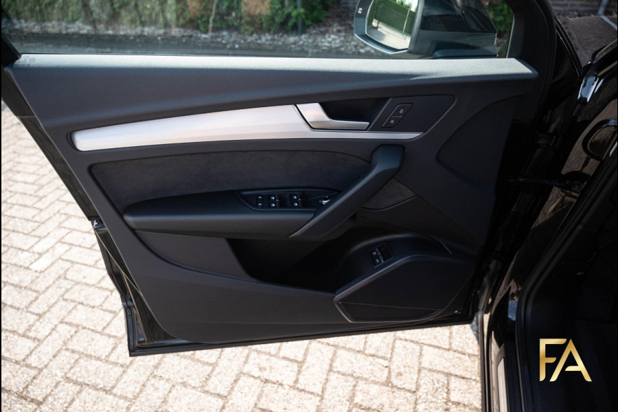 Audi Q5 50 TFSI e S edition 20Inch|LED|Trekhaak|Alcantara