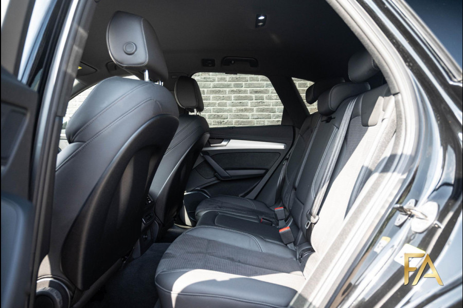 Audi Q5 50 TFSI e S edition 20Inch|LED|Trekhaak|Alcantara