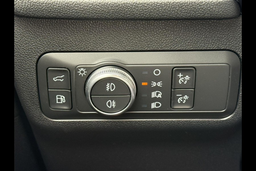 Ford Kuga 2.5 PHEV ST-Line X 225pk | Adaptive cruise control | Dodehoeksensoren | 19 inch met rode remklauwen | Winter Pack | Bang&Olufsen | Technology Pack