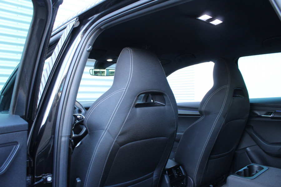 Škoda Karoq 1.5 TSI ACT 150pk Sportline Business DSG7 NL-Auto NAP Clima Cruise Navi Camera Trekhaak 1500kg