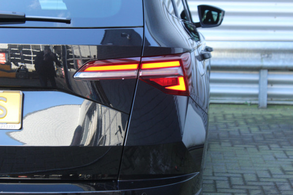 Škoda Karoq 1.5 TSI ACT 150pk Sportline Business DSG7 NL-Auto NAP Clima Cruise Navi Camera Trekhaak 1500kg