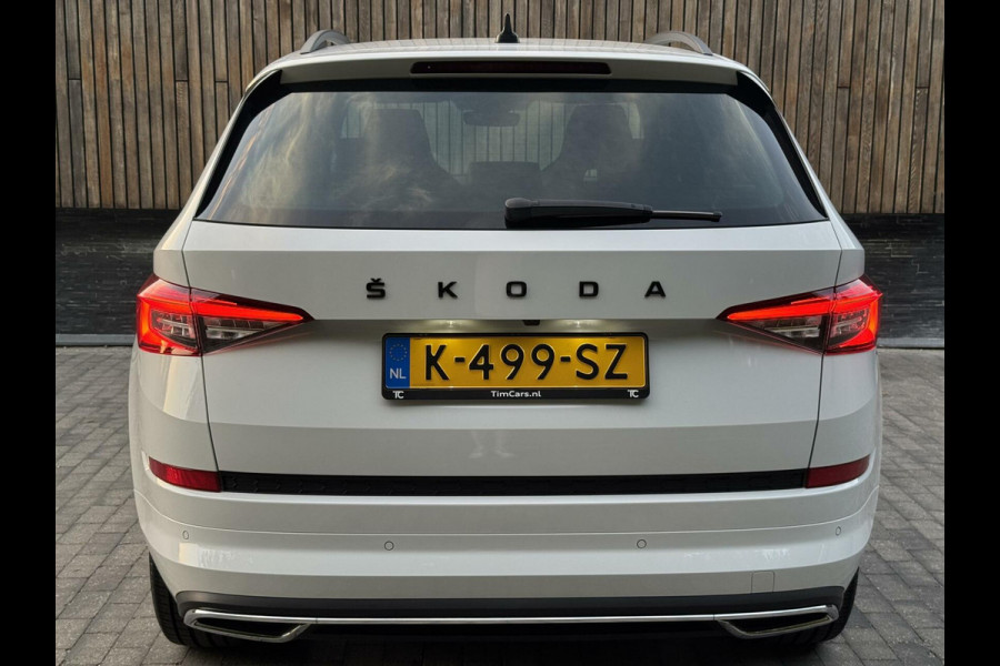 Škoda Kodiaq 1.5 TSI Sportline Automaat | Trekhaak uitklapbaar | Navigatiesysteem | Stoelverwarming | Stuurverwarming | Getint glas | Cruise