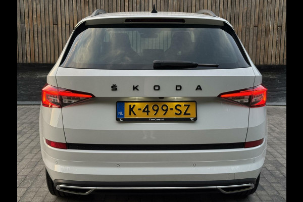 Škoda Kodiaq 1.5 TSI Sportline Automaat | Trekhaak uitklapbaar | Navigatiesysteem | Stoelverwarming | Stuurverwarming | Getint glas | Cruise