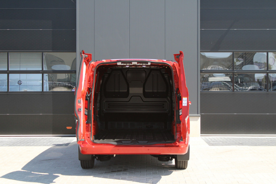 Ford Transit Custom 320 2.0 TDCI L2H1 Limited 136pk - Stoel/Stuurverwarming - Camera - Keyless - ACC - Dodehoek - Rijklaar