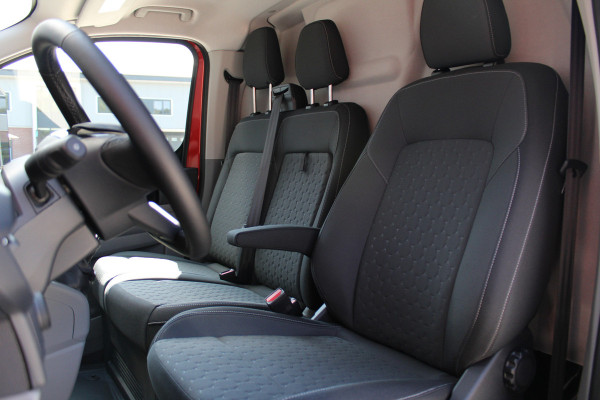 Ford Transit Custom 320 2.0 TDCI L2H1 Limited 136pk - Stoel/Stuurverwarming - Camera - Keyless - ACC - Dodehoek - Rijklaar