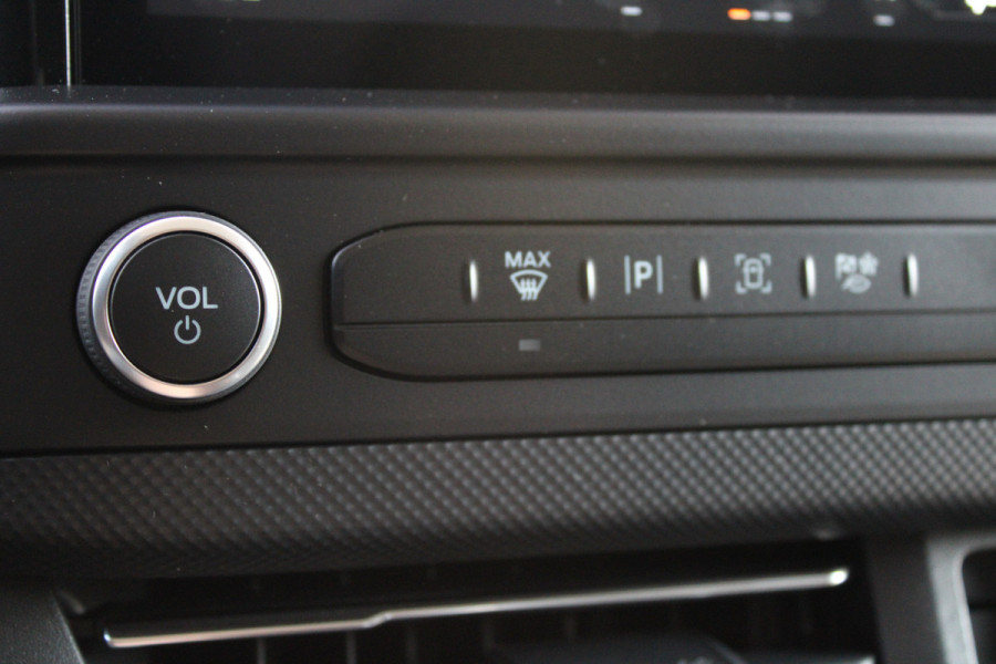 Ford Transit Custom 320 2.0 TDCI L2H1 Limited 136pk - Stoel/Stuurverwarming - Camera - Keyless - ACC - Dodehoek - Rijklaar