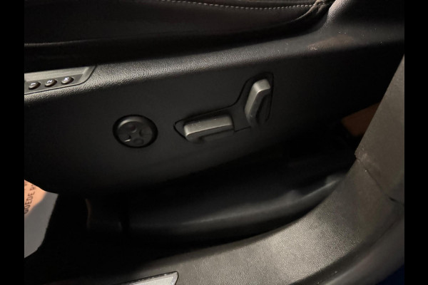 Opel Grandland X 1.6 Turbo Ultimate Garantie Stoelventilatie StuurVW StoelVW Voor/Achter Dodehoek 360 Cruise Navi Clima Rijklaar
