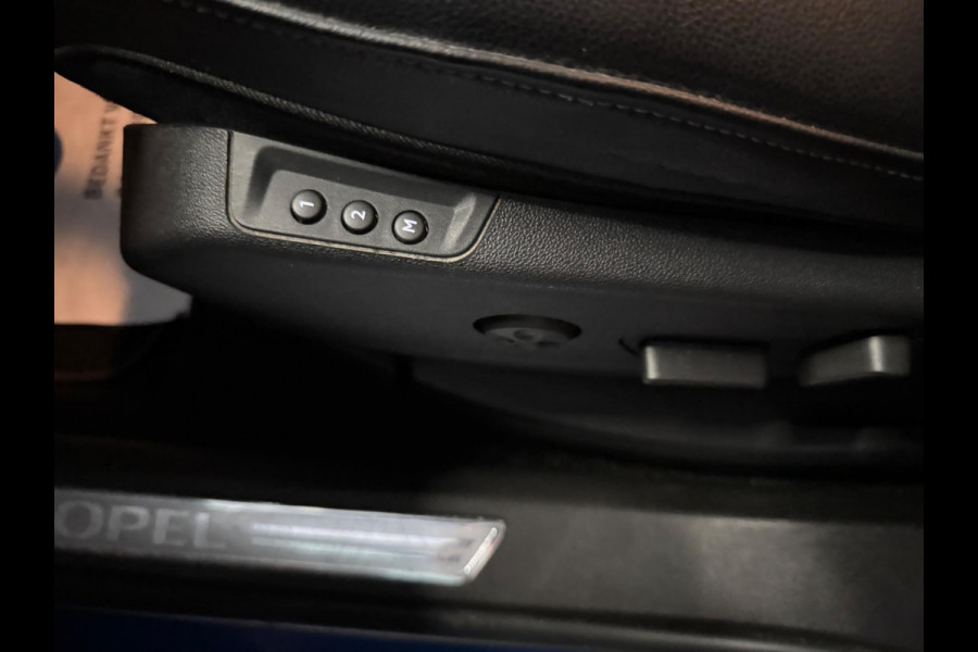 Opel Grandland X 1.6 Turbo Ultimate Garantie Stoelventilatie StuurVW StoelVW Voor/Achter Dodehoek 360 Cruise Navi Clima Rijklaar