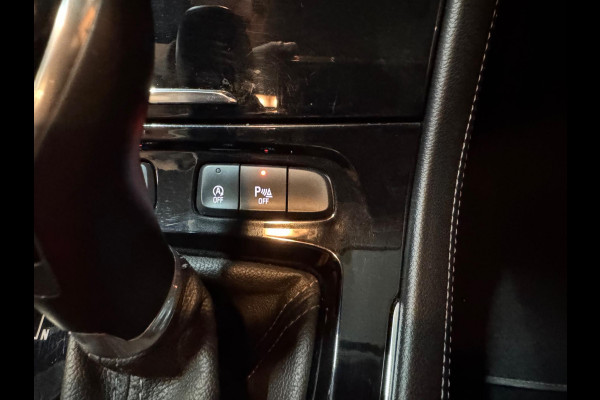 Opel Grandland X 1.6 Turbo Ultimate Garantie Stoelventilatie StuurVW StoelVW Voor/Achter Dodehoek 360 Cruise Navi Clima Rijklaar