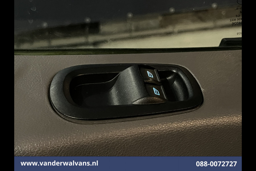 Ford Transit 2.0TDCI 170pk Bakwagen Laadklep Euro6 Airco | Cruisecontrol | Verwamde voorruit Bijrijdersbank