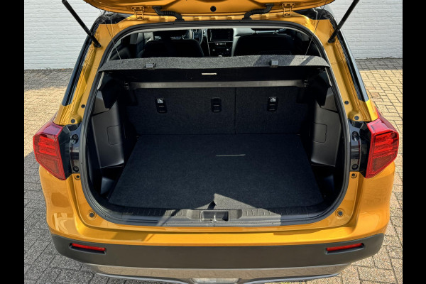 Suzuki Vitara 1.0 Boosterjet Select Cruise control Climate control Stoelverwarming DAB radio Navi Achteruitrijcamera