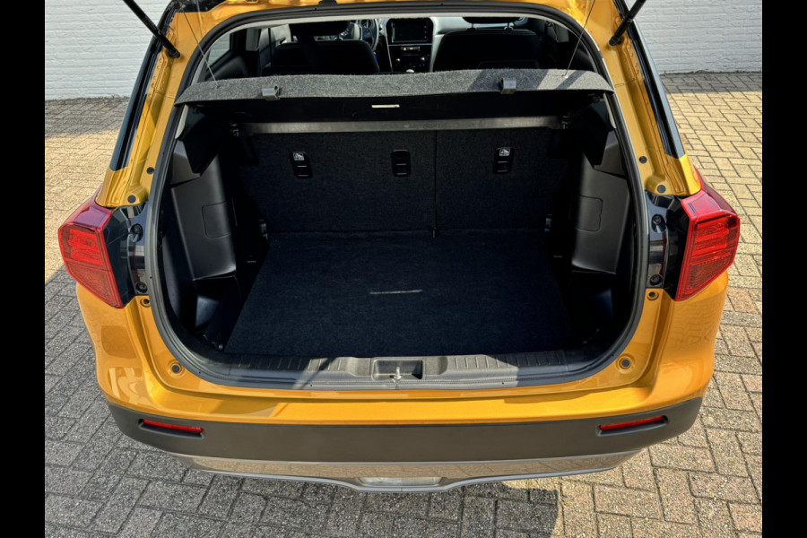 Suzuki Vitara 1.0 Boosterjet Select Cruise control Climate control Stoelverwarming DAB radio Navi Achteruitrijcamera