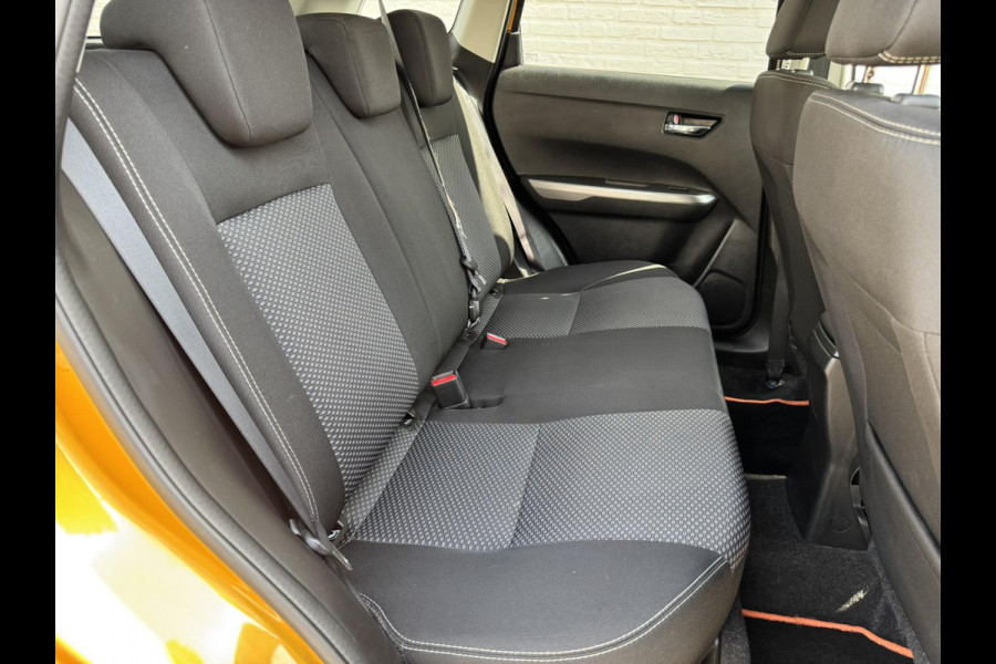 Suzuki Vitara 1.0 Boosterjet Select Cruise control Climate control Stoelverwarming DAB radio Navi Achteruitrijcamera