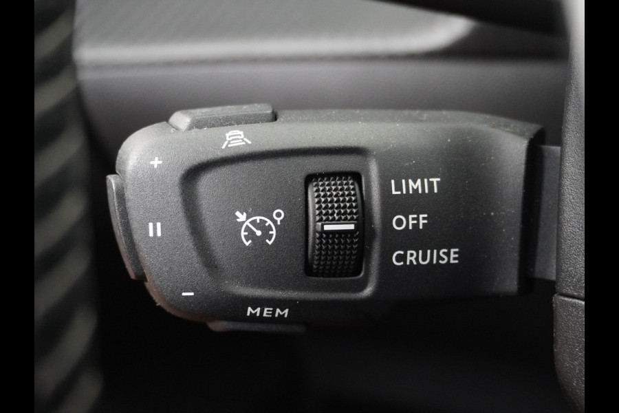 Peugeot e-208 EV 50kWh Adaptive-Cruise Apple Carplay Android Cruise Keyless Led PDC Allure Dab Lmv 16" Bluetooth Regensensor Rijstrooksensor Verkeersbord detectie