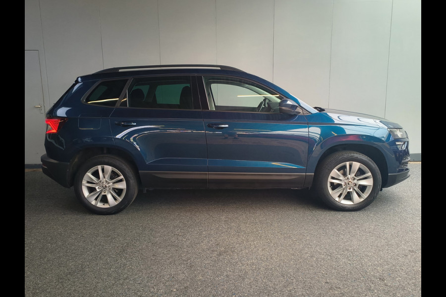 Škoda Karoq 1.5 TSI ACT Business Edition Rijklaar + 12 maanden Bovag-garantie Henk Jongen Auto's in Helmond,  al 50 jaar service zoals 't hoort!