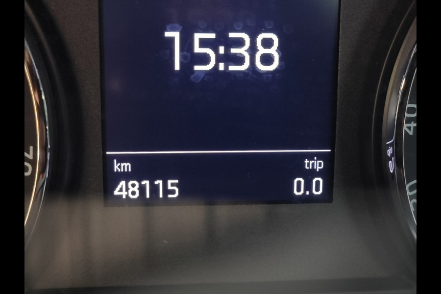 Škoda Karoq 1.5 TSI ACT Business Edition Rijklaar + 12 maanden Bovag-garantie Henk Jongen Auto's in Helmond,  al 50 jaar service zoals 't hoort!