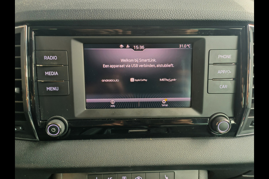 Škoda Karoq 1.5 TSI ACT Business Edition Rijklaar + 12 maanden Bovag-garantie Henk Jongen Auto's in Helmond,  al 50 jaar service zoals 't hoort!