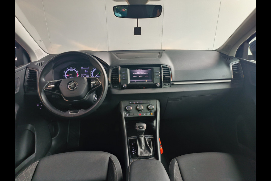 Škoda Karoq 1.5 TSI ACT Business Edition Rijklaar + 12 maanden Bovag-garantie Henk Jongen Auto's in Helmond,  al 50 jaar service zoals 't hoort!