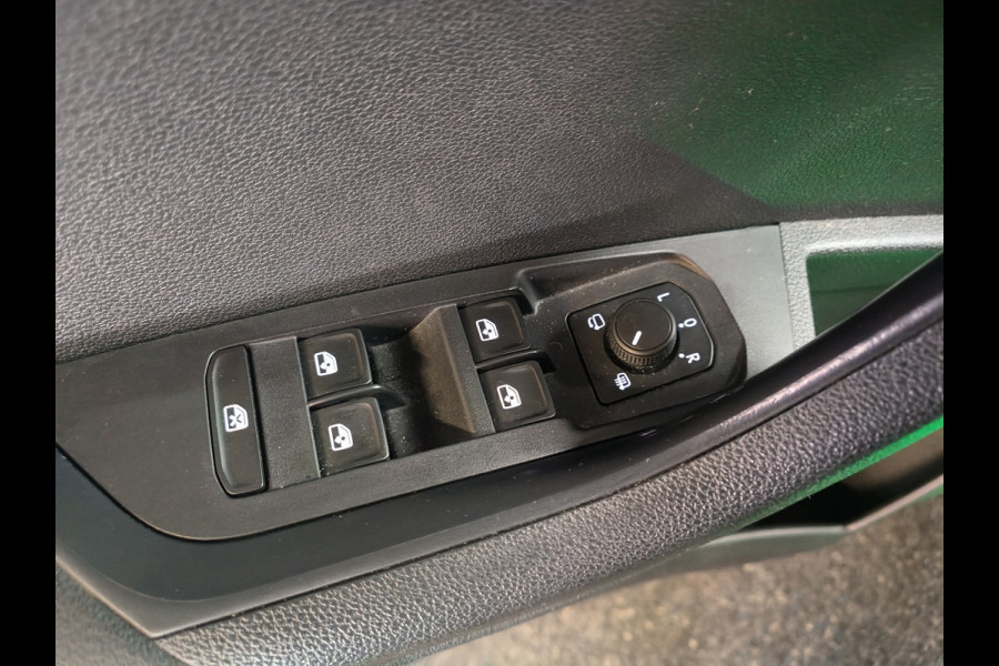 Škoda Karoq 1.5 TSI ACT Business Edition Rijklaar + 12 maanden Bovag-garantie Henk Jongen Auto's in Helmond,  al 50 jaar service zoals 't hoort!