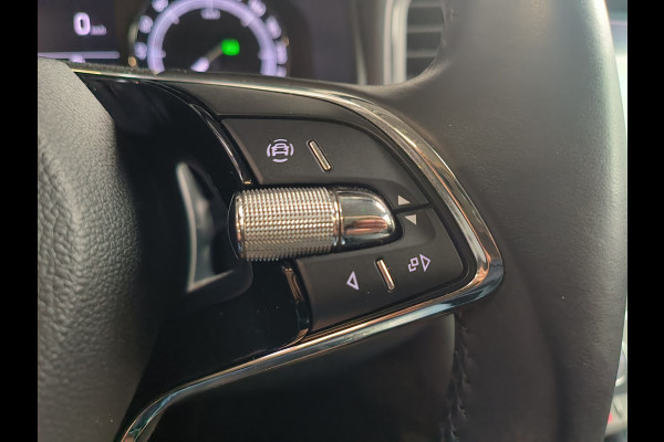 Škoda Karoq 1.5 TSI ACT Business Edition Rijklaar + 12 maanden Bovag-garantie Henk Jongen Auto's in Helmond,  al 50 jaar service zoals 't hoort!