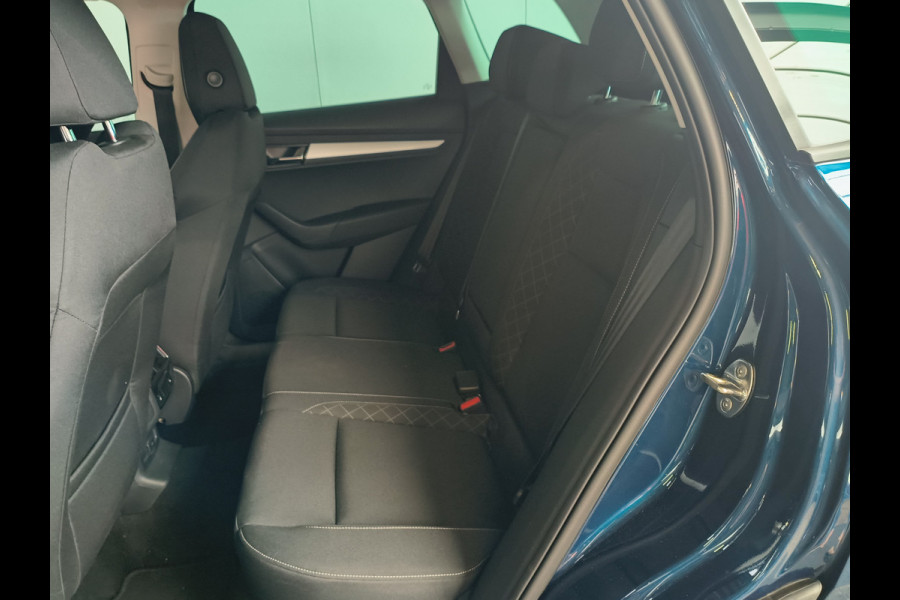 Škoda Karoq 1.5 TSI ACT Business Edition Rijklaar + 12 maanden Bovag-garantie Henk Jongen Auto's in Helmond,  al 50 jaar service zoals 't hoort!