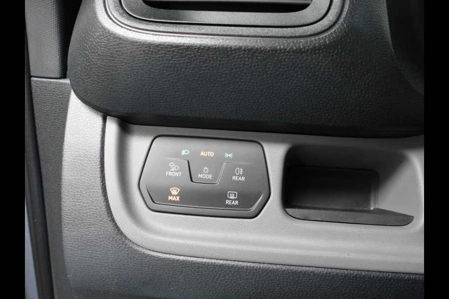 Volkswagen ID. Buzz Cargo 77 kWh 204pk Achterdeuren 3zits LED Cruise control Navigatie/ Apple Carplay