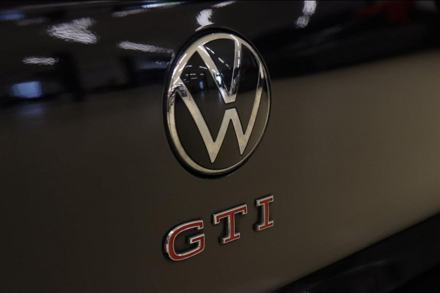 Volkswagen Golf 2.0 TSI GTI PANO/CARPLAY/IQ/KEYLESS/ACC/LANE/H&K/SFEER/VOL!
