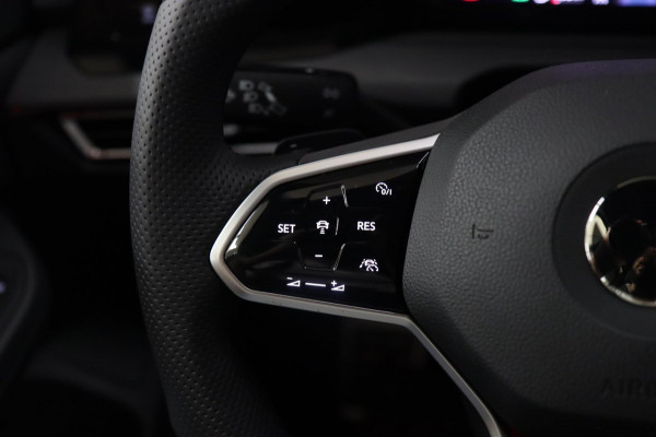 Volkswagen Golf 2.0 TSI GTI PANO/CARPLAY/IQ/KEYLESS/ACC/LANE/H&K/SFEER/VOL!