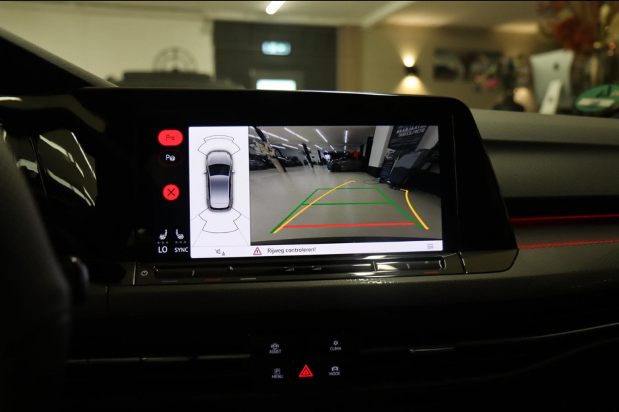 Volkswagen Golf 2.0 TSI GTI PANO/CARPLAY/IQ/KEYLESS/ACC/LANE/H&K/SFEER/VOL!