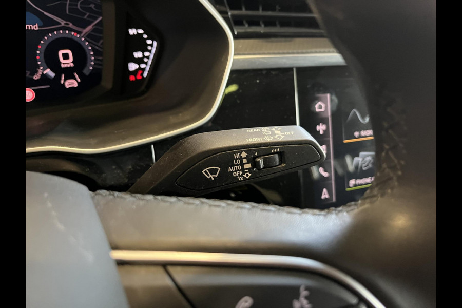 Audi Q3 35 TFSI S Line S-Tronic Aut. Panoramadak Climate control Adaptive Cruise Control Navi Full LED Trekhaak PDC VA+ Camera Carplay