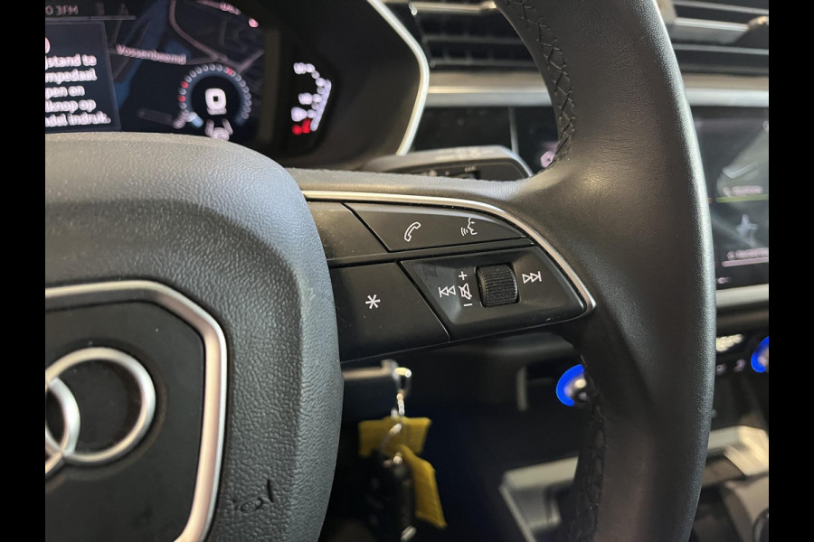 Audi Q3 35 TFSI S Line S-Tronic Aut. Panoramadak Climate control Adaptive Cruise Control Navi Full LED Trekhaak PDC VA+ Camera Carplay
