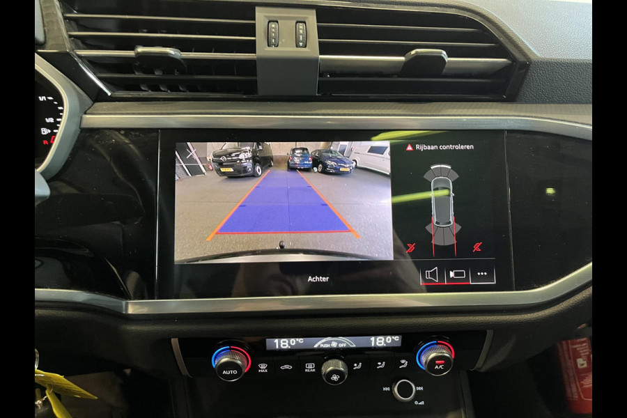 Audi Q3 35 TFSI S Line S-Tronic Aut. Panoramadak Climate control Adaptive Cruise Control Navi Full LED Trekhaak PDC VA+ Camera Carplay