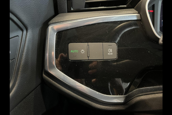 Audi Q3 35 TFSI S Line S-Tronic Aut. Panoramadak Climate control Adaptive Cruise Control Navi Full LED Trekhaak PDC VA+ Camera Carplay