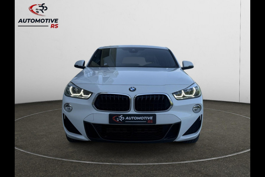 BMW X2 SDrive18i High Executive |PDC V+A | LED|Cruise| Shadow-line | 19" M-Velgen | M-Alcantara Sportstoelen | Navi | Camera|