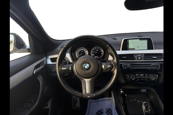 BMW X2 SDrive18i High Executive |PDC V+A | LED|Cruise| Shadow-line | 19" M-Velgen | M-Alcantara Sportstoelen | Navi | Camera|