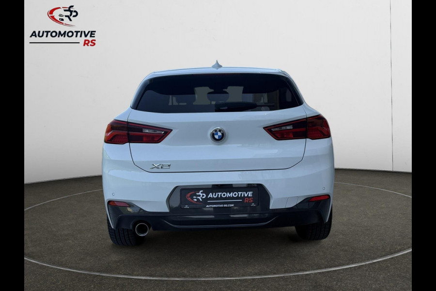 BMW X2 SDrive18i High Executive |PDC V+A | LED|Cruise| Shadow-line | 19" M-Velgen | M-Alcantara Sportstoelen | Navi | Camera|