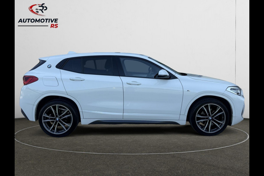 BMW X2 SDrive18i High Executive |PDC V+A | LED|Cruise| Shadow-line | 19" M-Velgen | M-Alcantara Sportstoelen | Navi | Camera|
