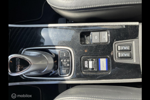 Mitsubishi Outlander 2.4 PHEV Instyle|trekhaak|zonnedak|leer