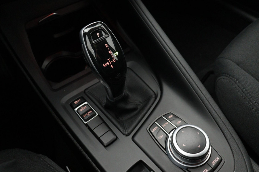 BMW X1 SDrive18i Business Edition | HEADS-UP |Dealer onderH|NL-Auto|Cruise control|Climate Contr| ETC