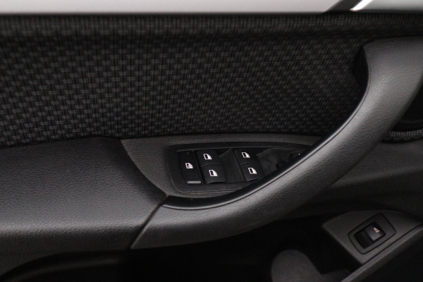 BMW X1 SDrive18i Business Edition | HEADS-UP |Dealer onderH|NL-Auto|Cruise control|Climate Contr| ETC