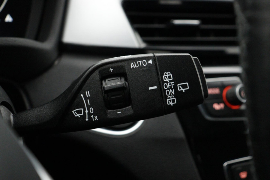 BMW X1 SDrive18i Business Edition | HEADS-UP |Dealer onderH|NL-Auto|Cruise control|Climate Contr| ETC